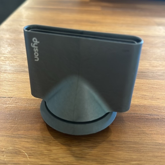 Dyson Supersonic Hairdryer Style Concentrator Attachment - Picture 3 of 4